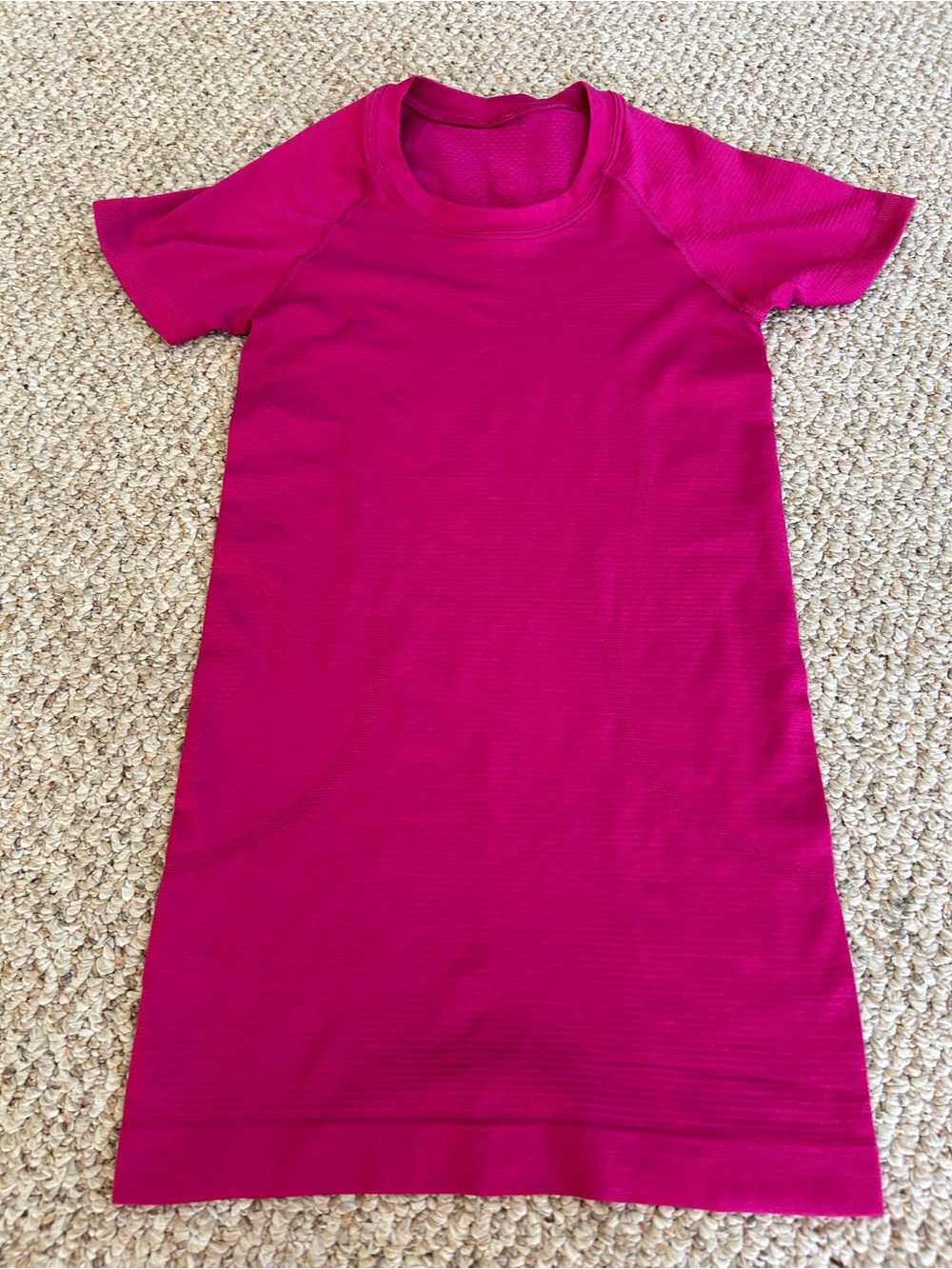 Lululemon Women’s Fitted Shirt